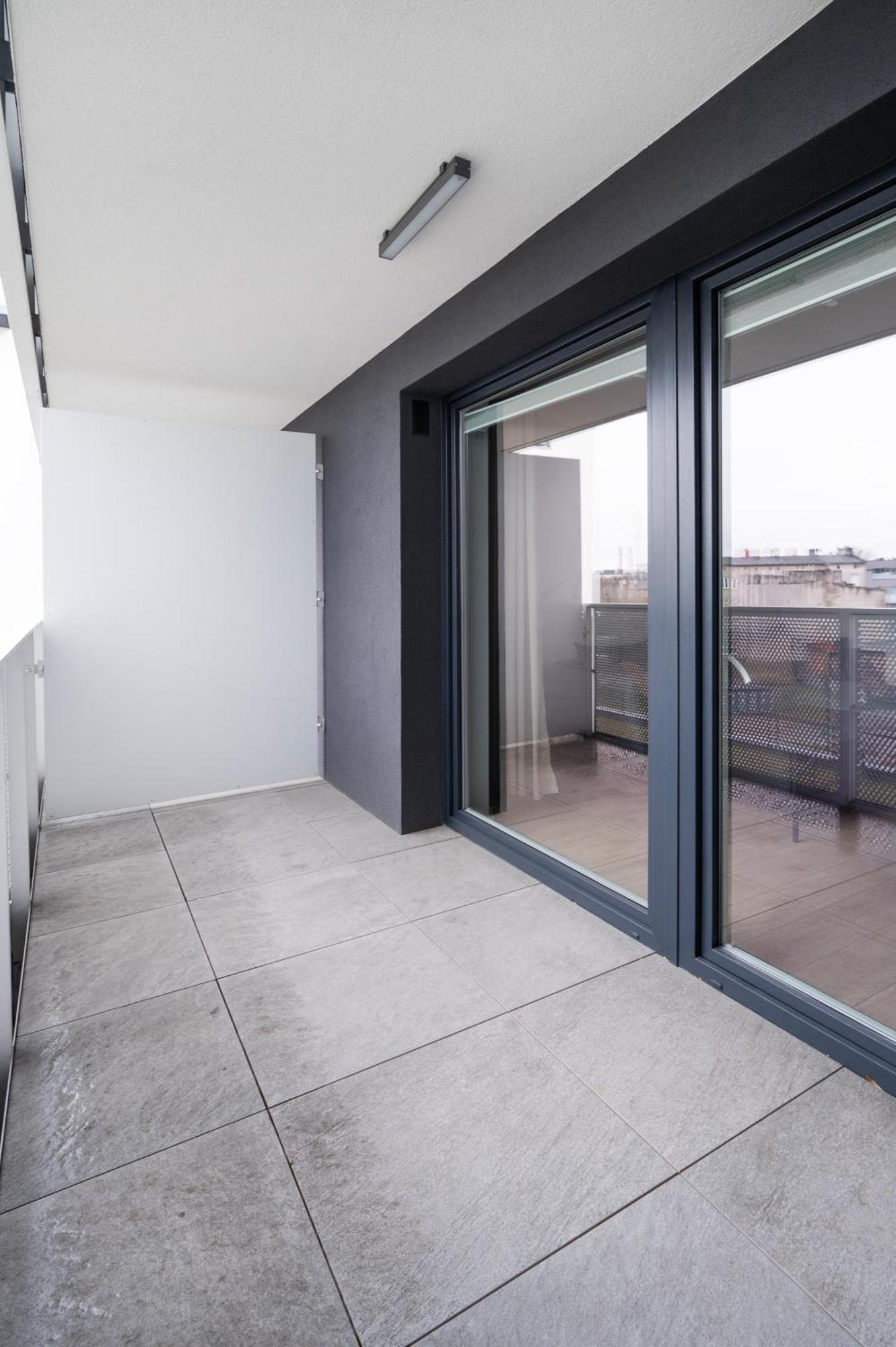 Manufaktura - Prestiz Z Garazem Podziemnym I Dwoma Lazienkami Apartament