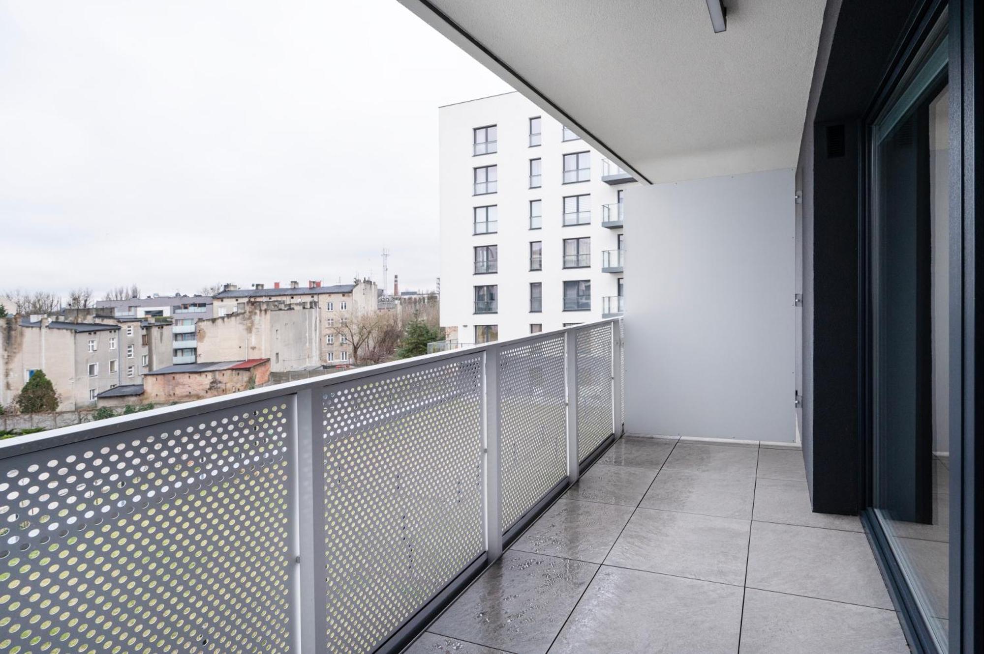 Manufaktura - Prestiz Z Garazem Podziemnym I Dwoma Lazienkami Apartament Łódź